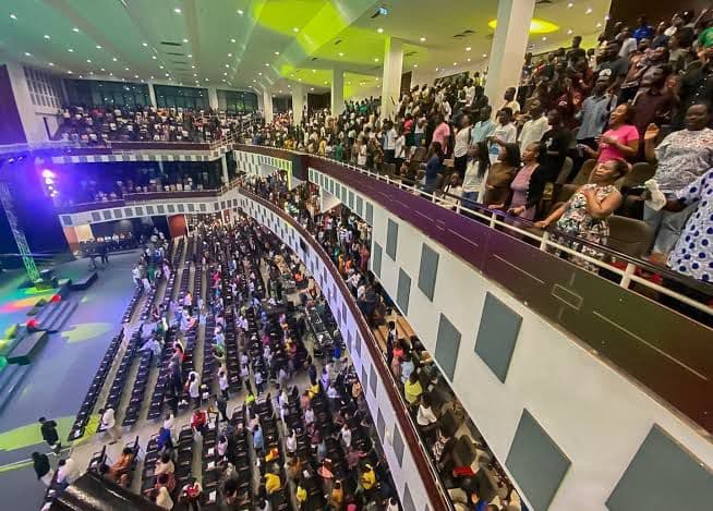 Christian denominations on campus: creating connections or erecting barriers?